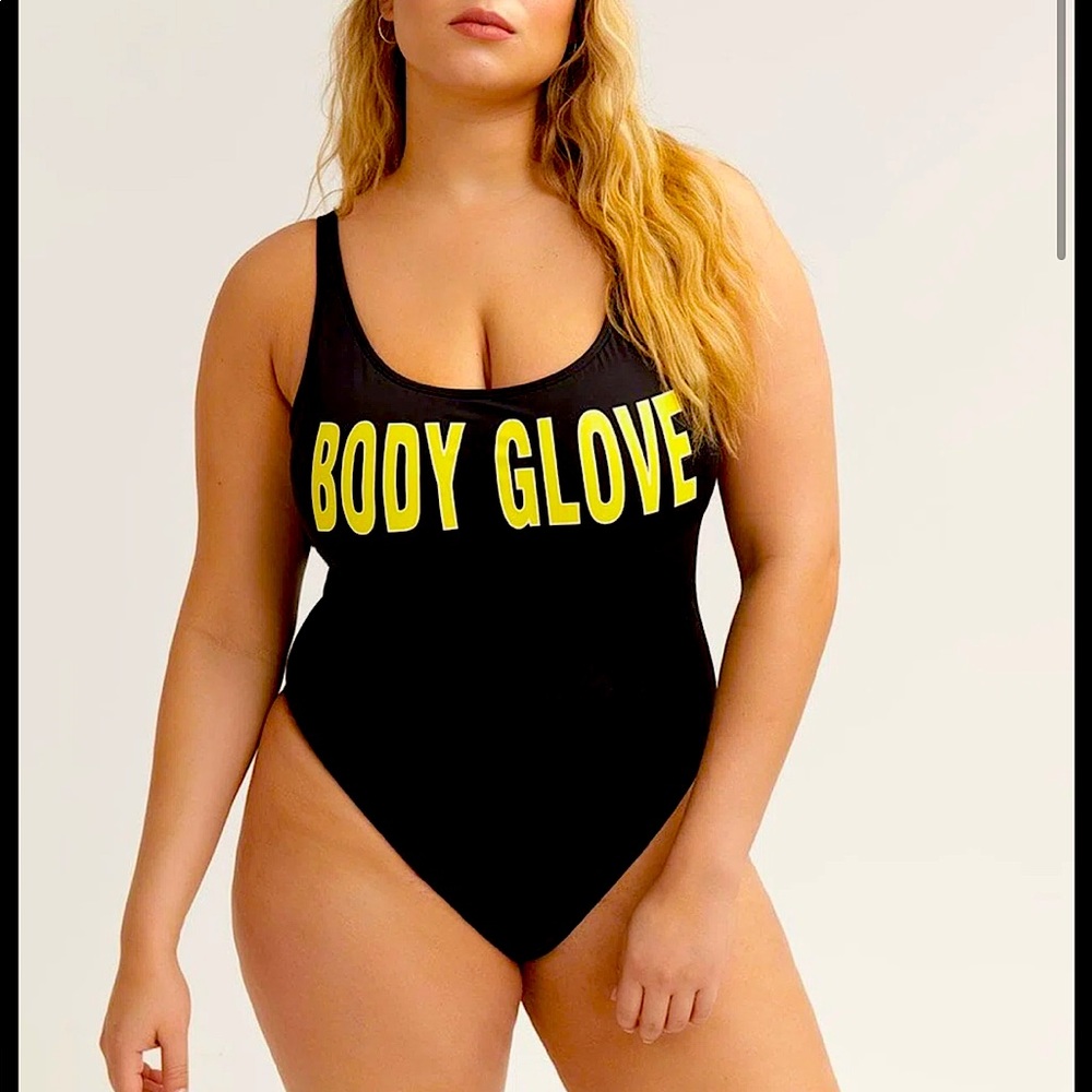 Body Glove Smoothies The Look One Piece Swim XL Black citron NWT 💛